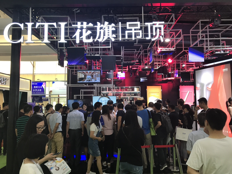 火爆的展會(huì)現(xiàn)場(chǎng)